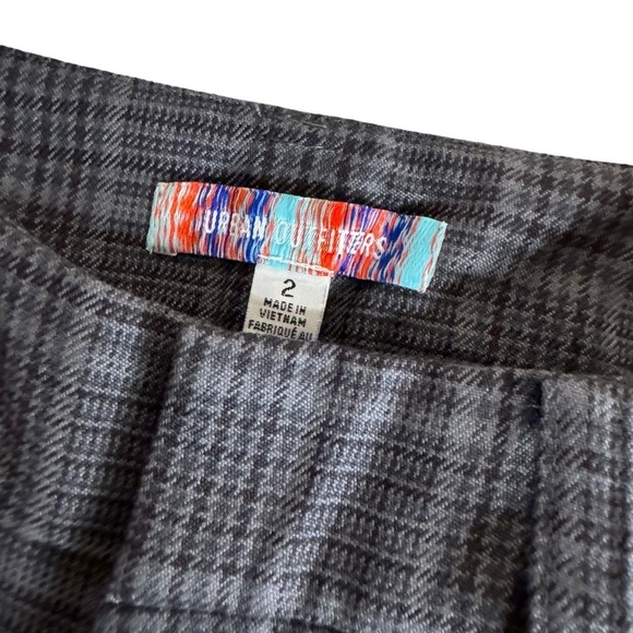 NWT Urban Outfitters Houndstooth plaid flare leg trousers pants women’s 2 - Picture 5 of 14